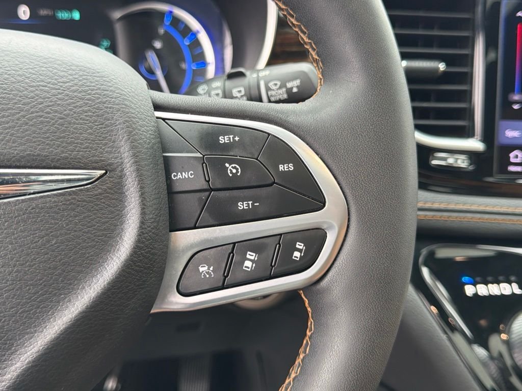 Used 2023 Silver Chrysler Pinnacle image 30