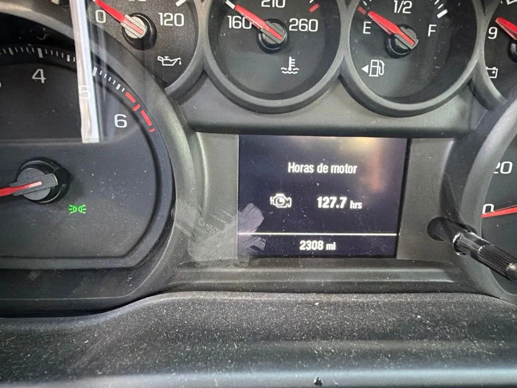 Used 2026 Summit White Chevrolet WT image 12