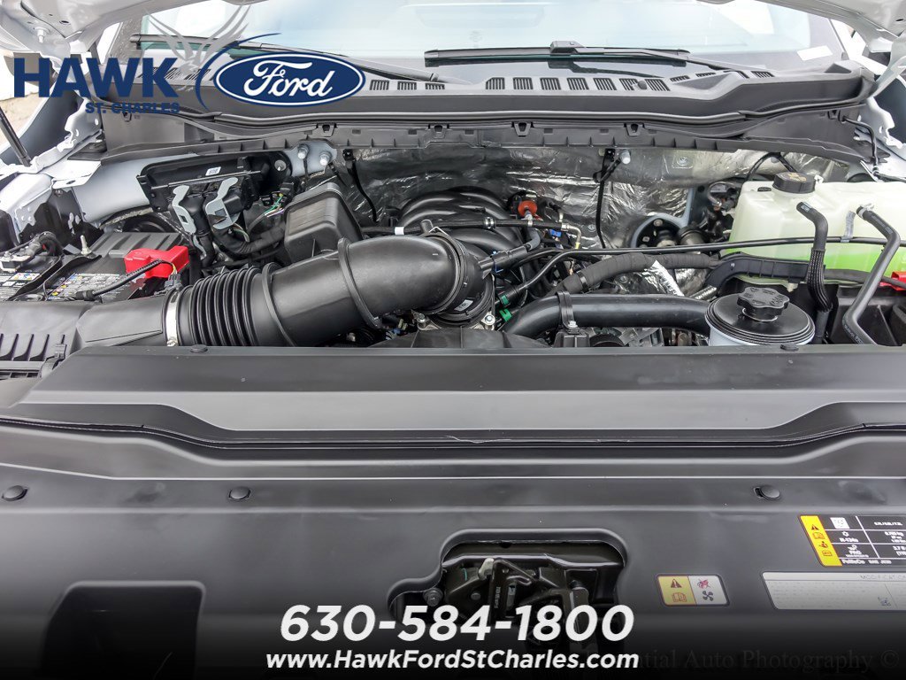 New 2026 Oxford White Ford F-450® XL image 14