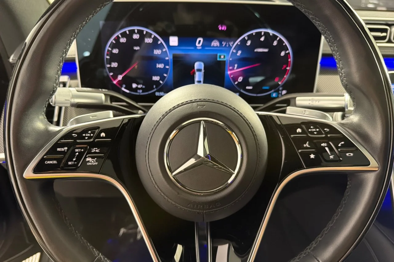 Used 2021 Black Mercedes-Benz S 580 image 22