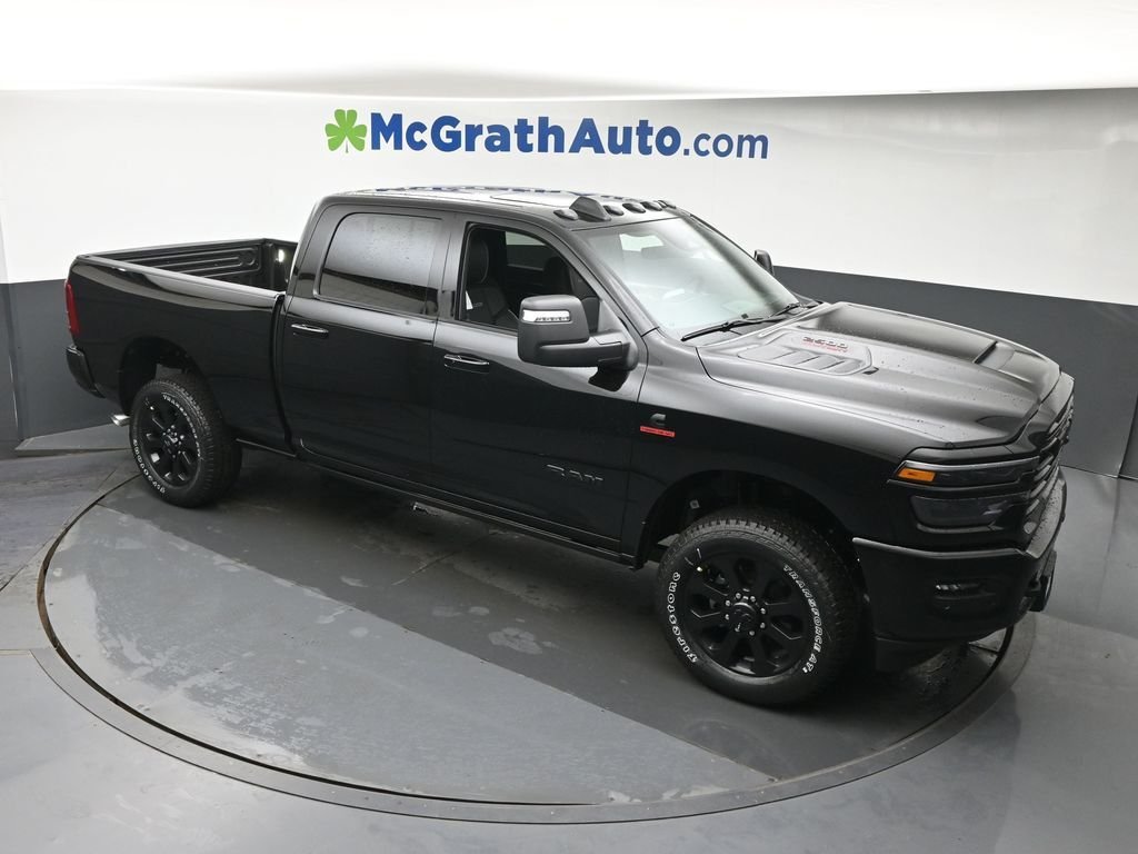 New 2026 Diamond Black Crystal Pearl-Coat Exterior Paint RAM Laramie image 3