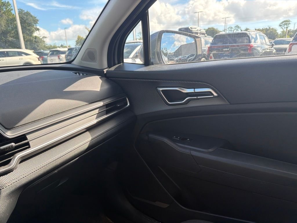 Certified Used 2025 Steel Gray Kia LX image 17