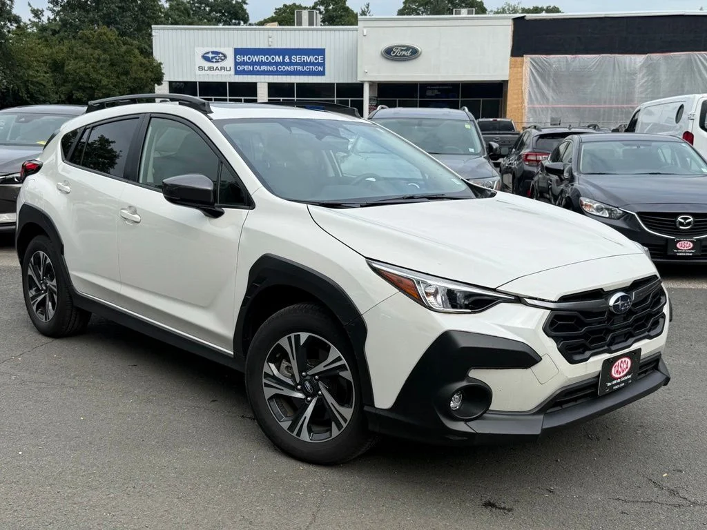 Used 2024 Crystal White Pearl Subaru Premium image 4