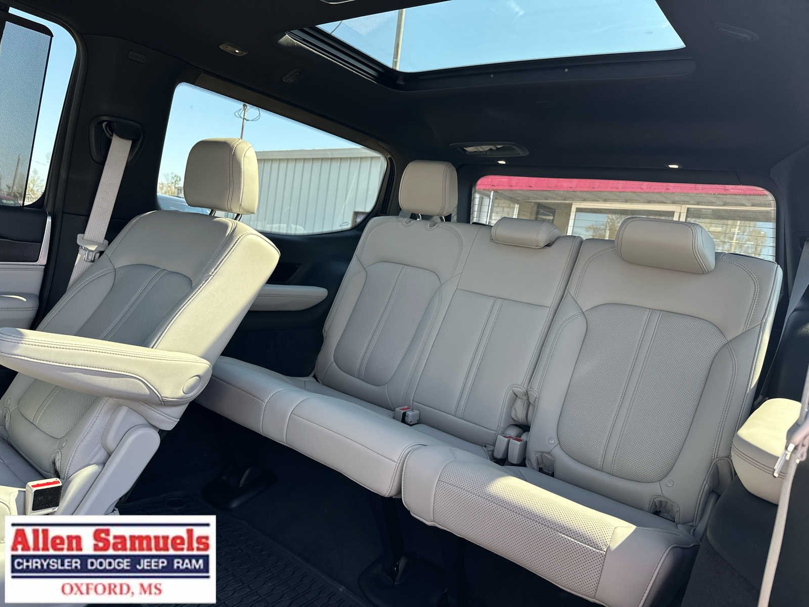 2026 Jeep Grand Wagoneer Summit Obsidian - Photo 14
