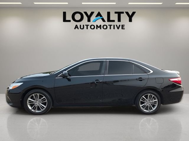 Used 2015 Black Toyota LE image 2
