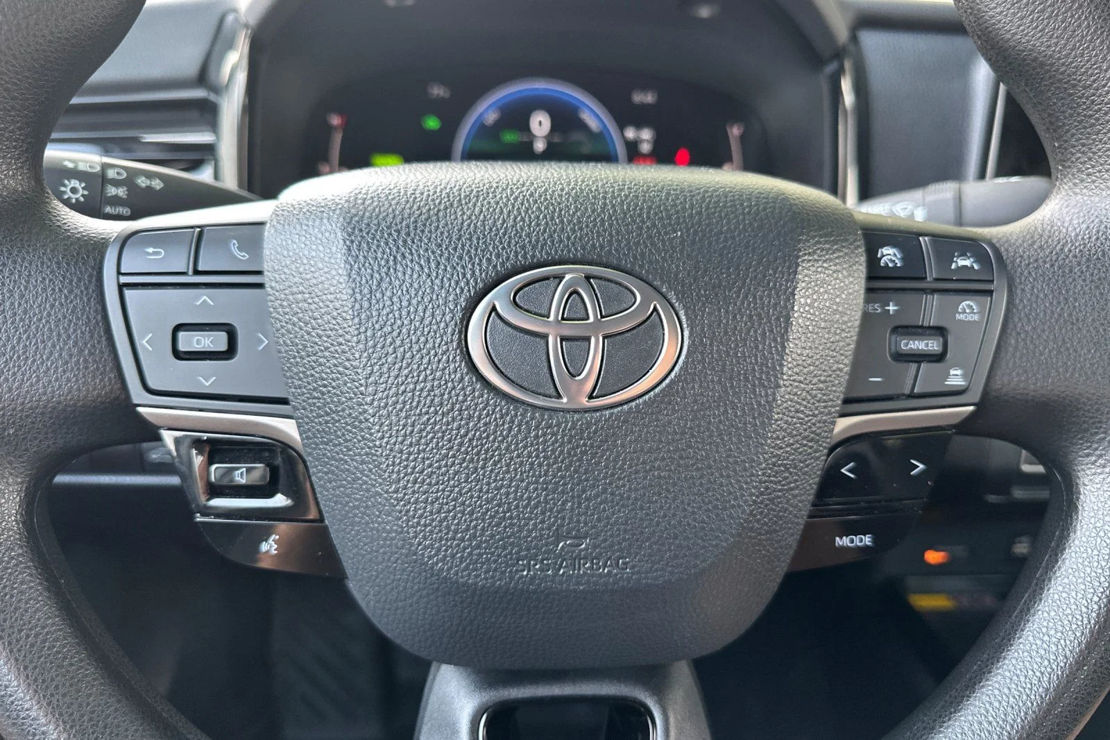 Used 2025 Blue Toyota LE image 21