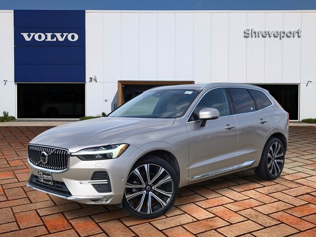2023 Volvo XC60 Ultimate Bright Theme