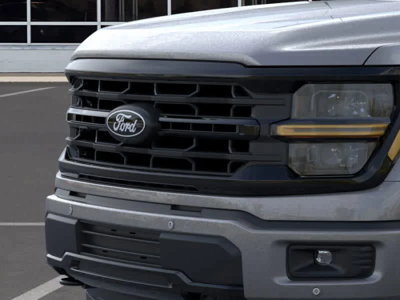 New 2026 Carbonized Gray Metallic Ford XLT image 17
