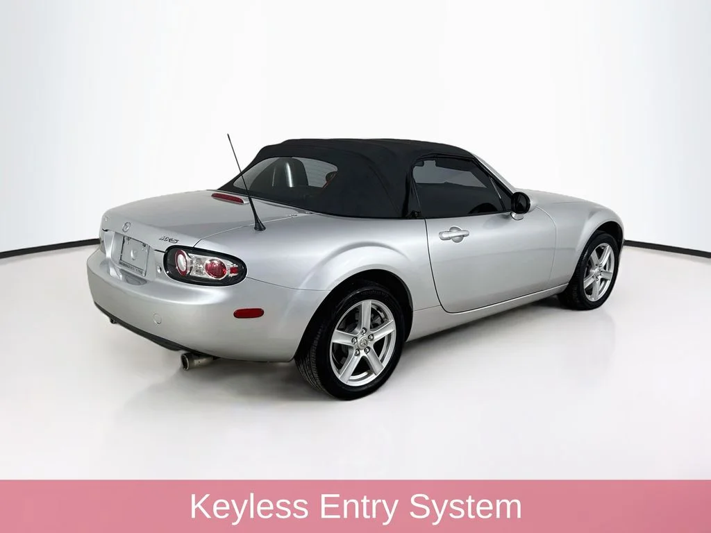 Used 2007 Silver Mazda Sport image 7