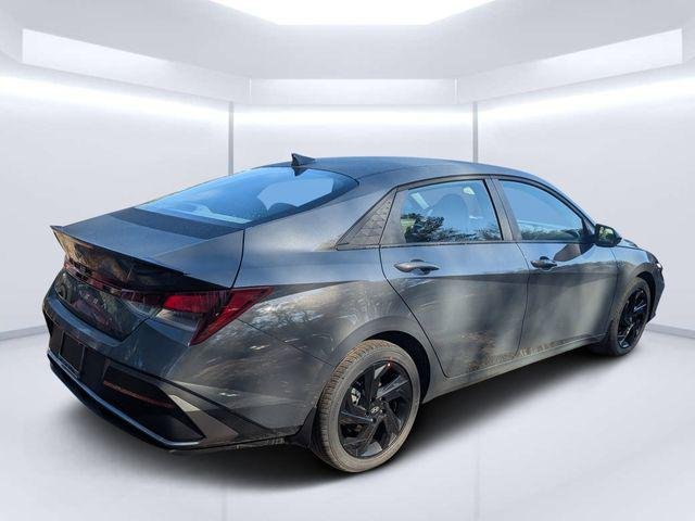 New 2026 Gray Hyundai SEL Sport image 3