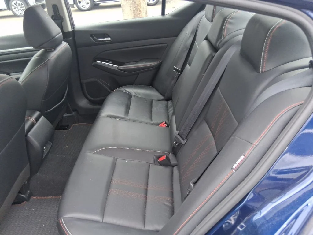Used 2024 Blue Nissan 2.5 SR image 11