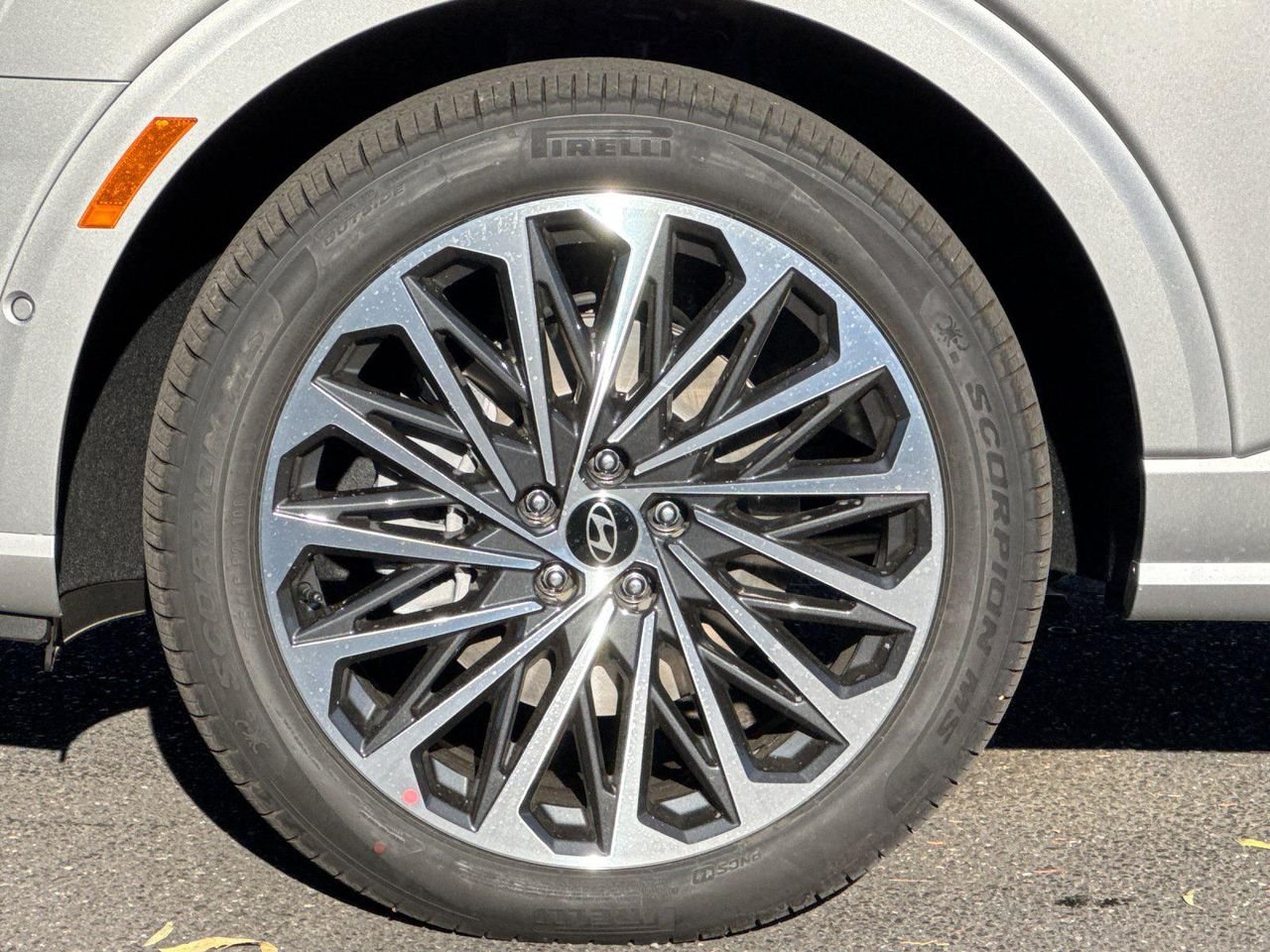 New 2027 Silver Hyundai Calligraphy image 24