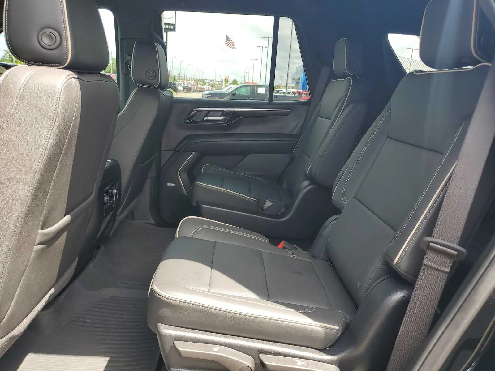 Used 2025 Black Chevrolet Premier image 19
