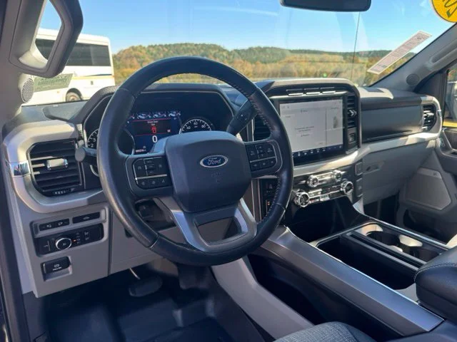 Used 2021 Blue Ford XLT image 25