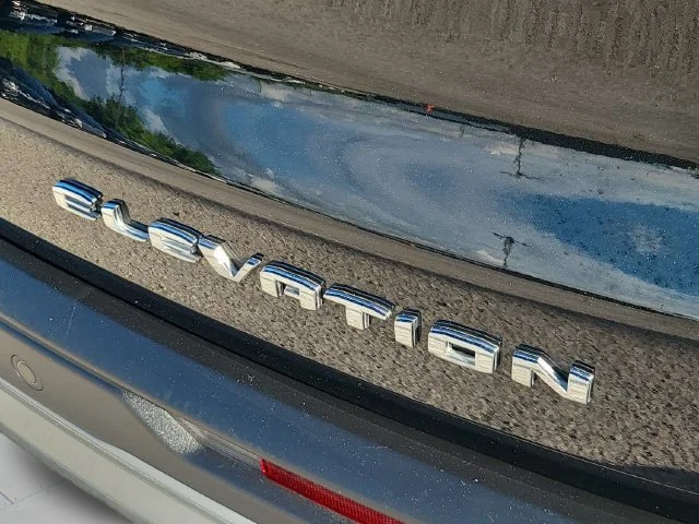 Used 2026 Ebony Twilight Metallic GMC Elevation image 35