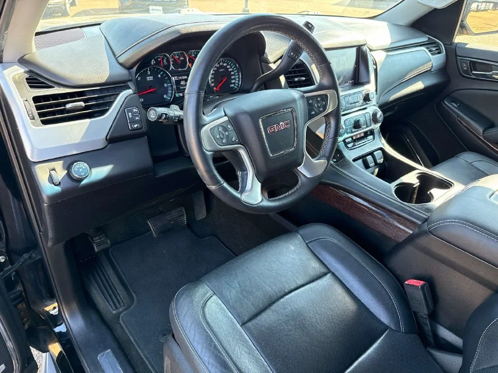 Used 2017 Black GMC SLT image 30