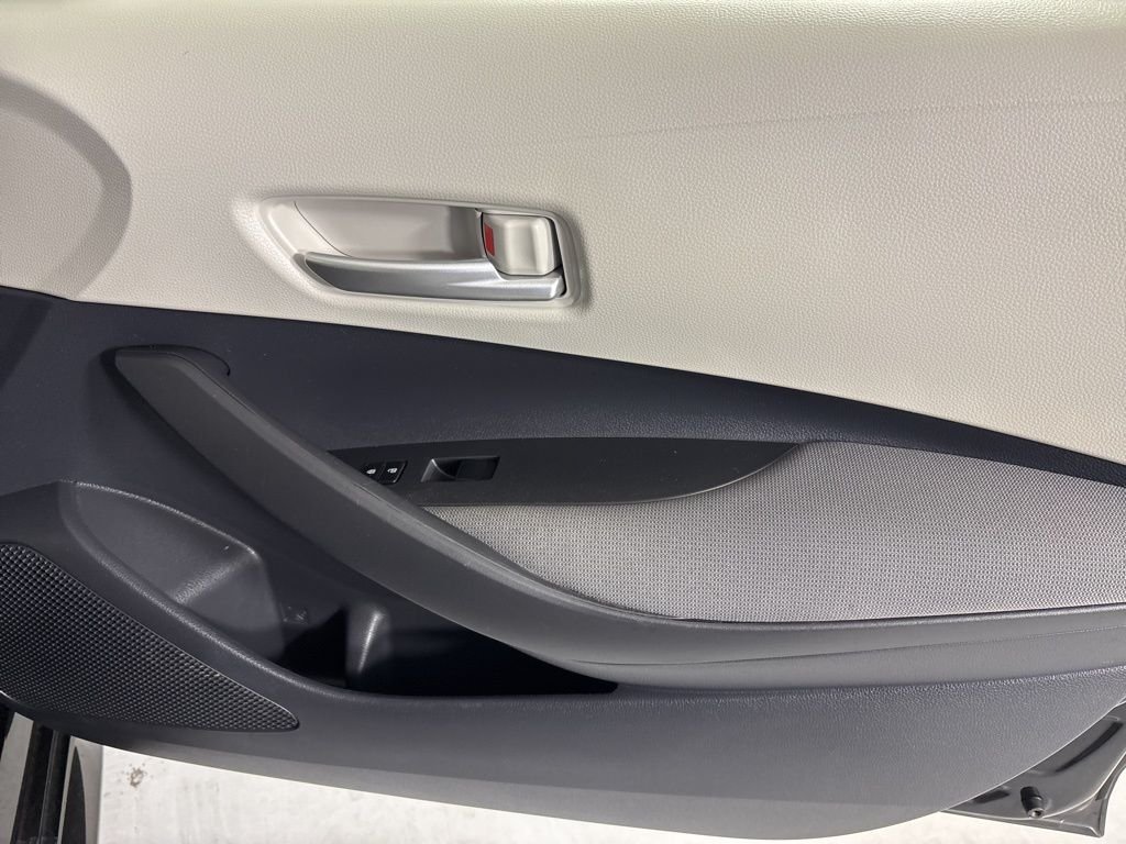 Used 2020 Black Toyota LE image 17