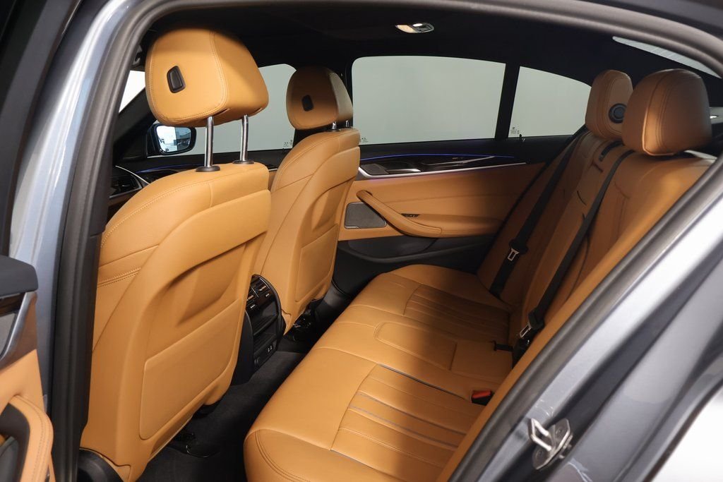 Used 2022 Bluestone Metallic BMW 530i image 11