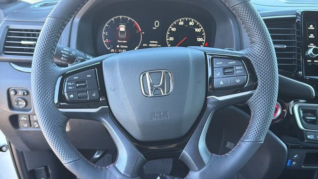 New 2026 Platinum White Pearl Honda Black Edition Two-Tone image 12