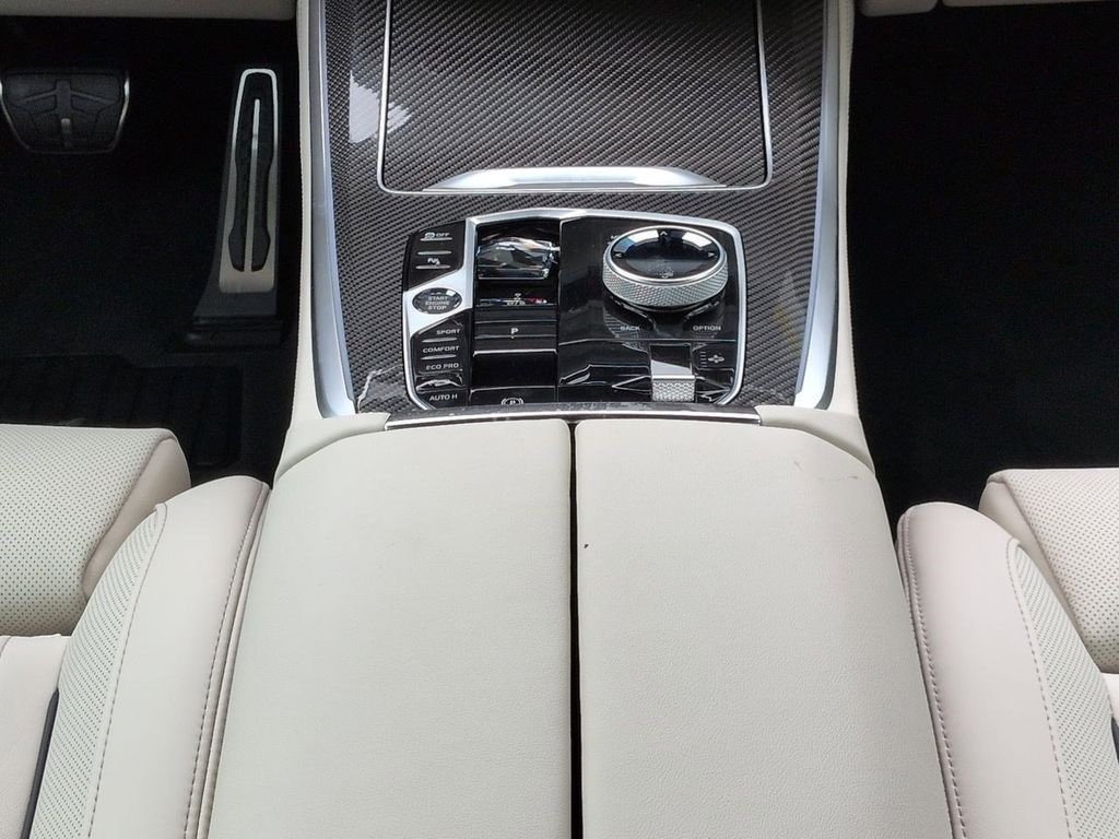 New 2026 Brooklyn Grey Metallic BMW M60i image 19