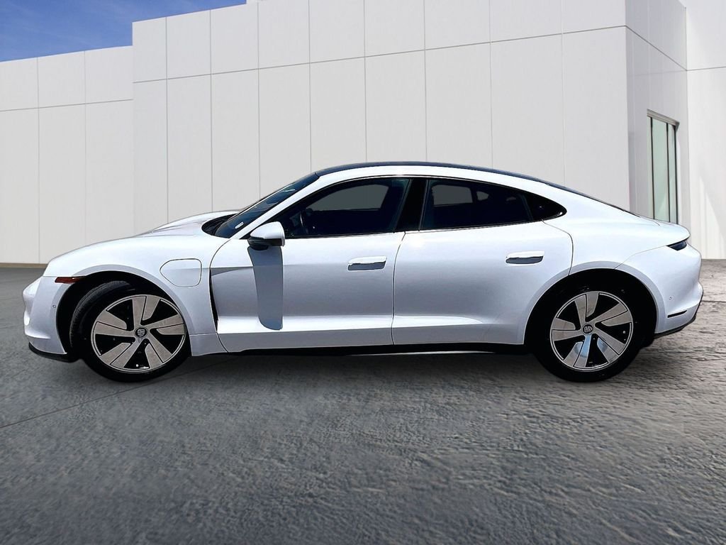 Used 2023 White Porsche  image 2
