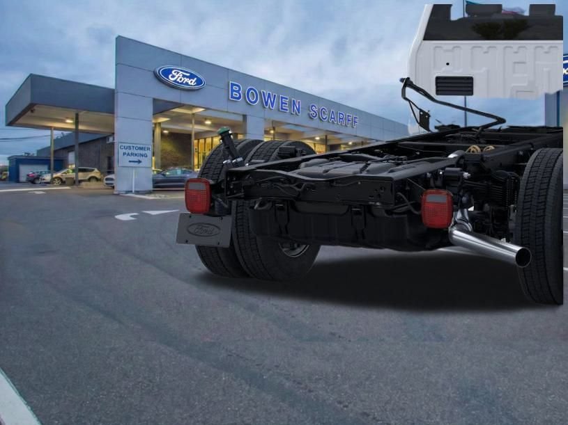 New 2025 Oxford White Ford XL image 41