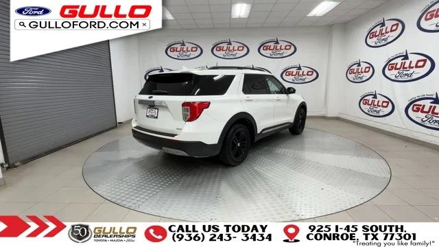 Certified Used 2020 White Metallic Ford XLT image 8