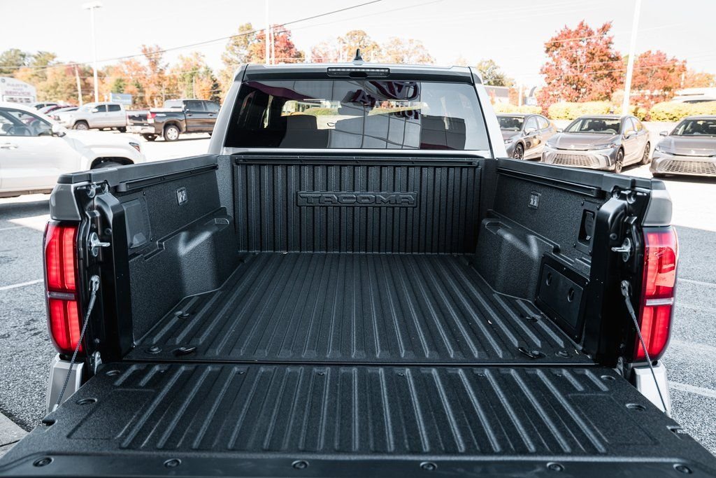 2025 Toyota Tacoma TRD Off Road - Photo 7