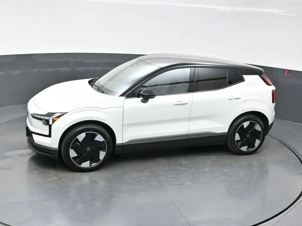 New 2026 White Volvo Twin Motor Performance Plus image 31