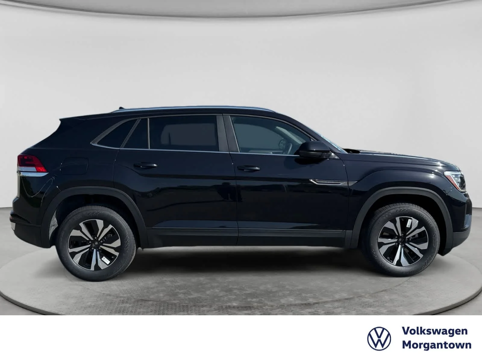 New 2026 Deep Black Pearl Volkswagen 2.0T SE image 4