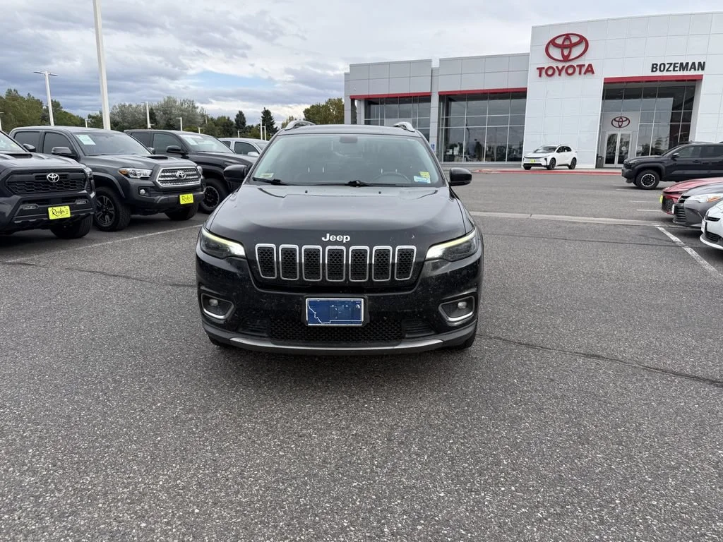 Used 2019 Blk Jeep Limited image 2