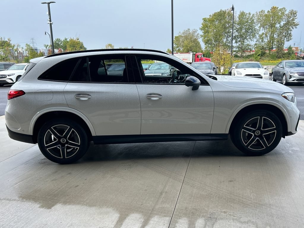 New 2027 Polar White Mercedes-Benz GLC 300 image 45