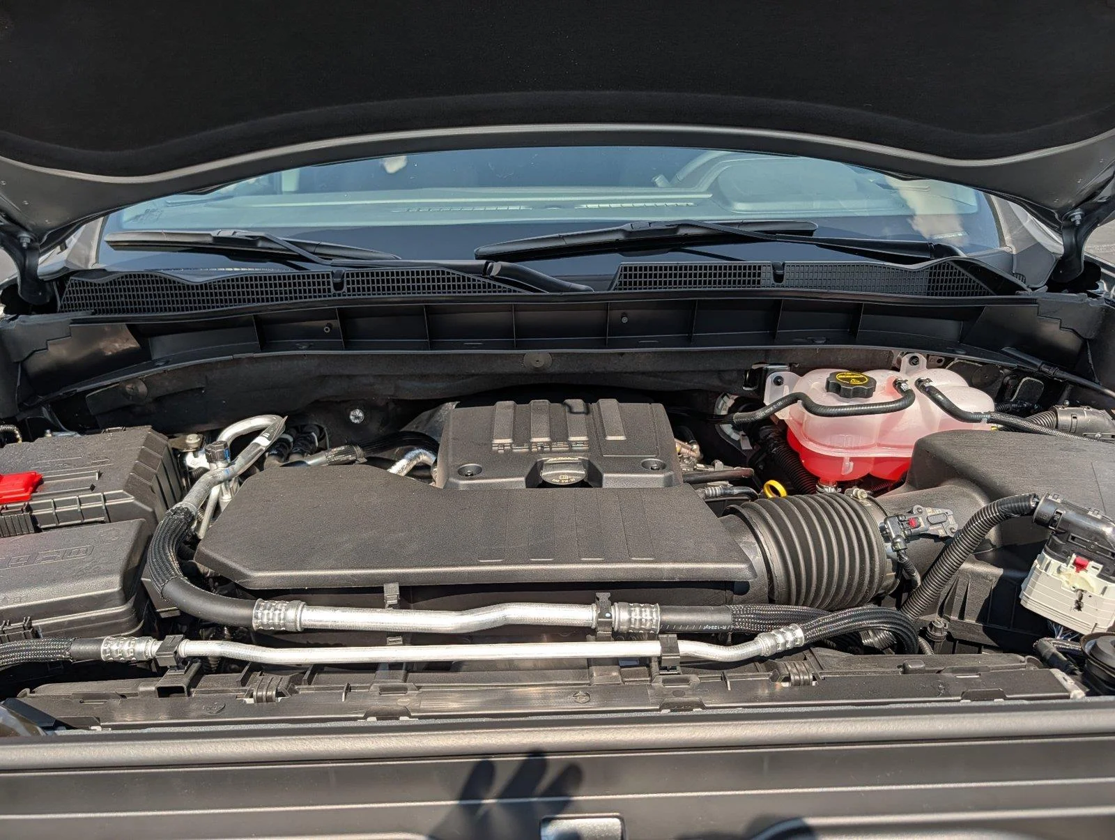 New 2026 Sterling Metallic GMC Elevation image 41