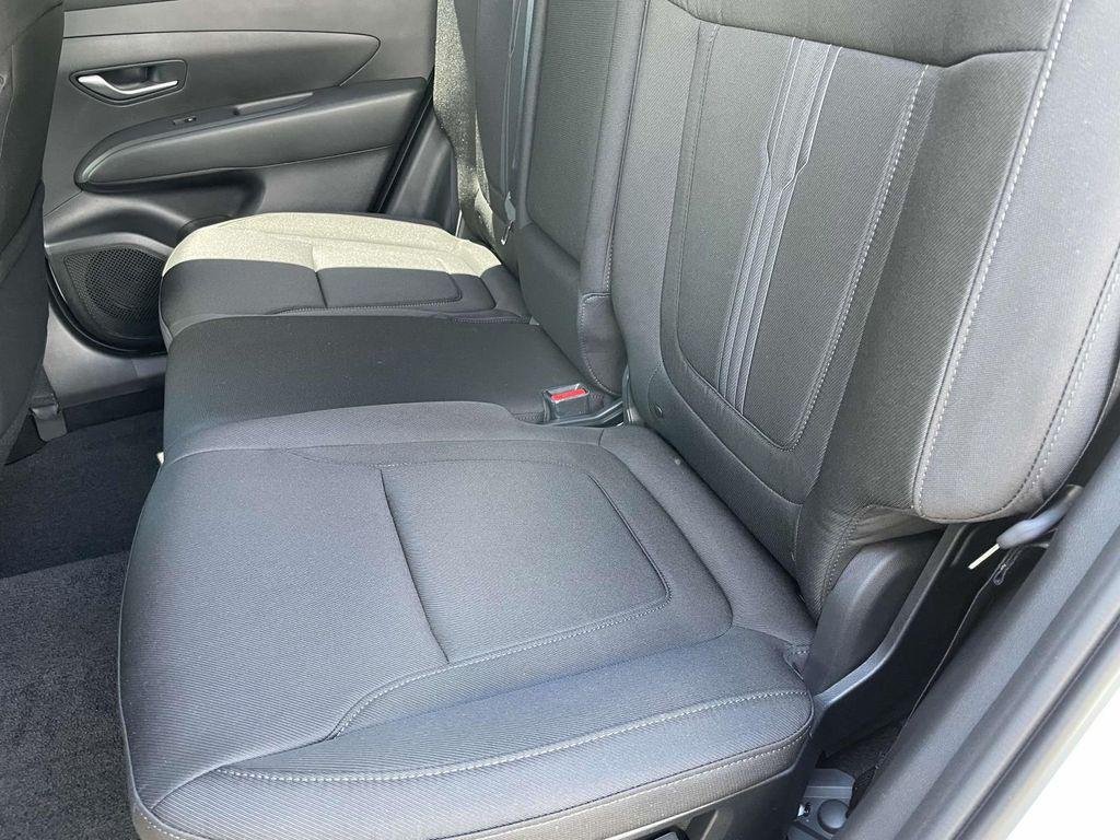 New 2025 White Hyundai SEL AWD image 13