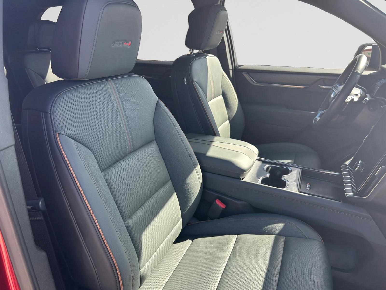 Used 2025 Red GMC AT4 AWD image 12