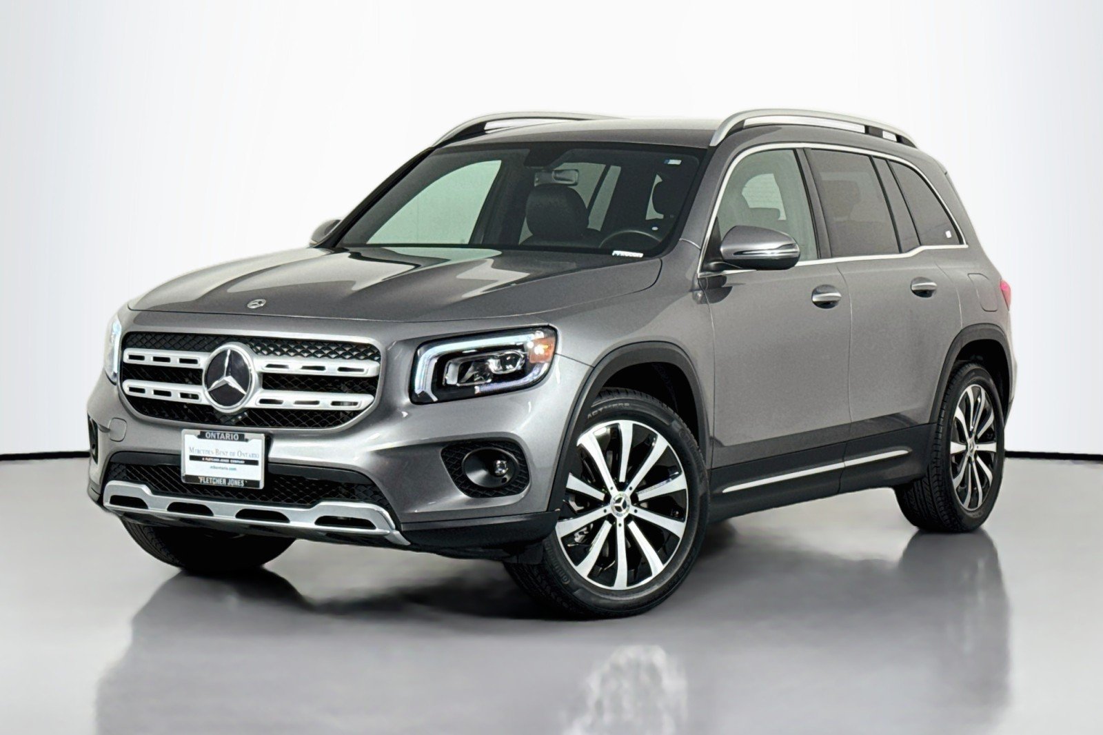 2023 Mercedes-Benz GLB GLB 250's photo