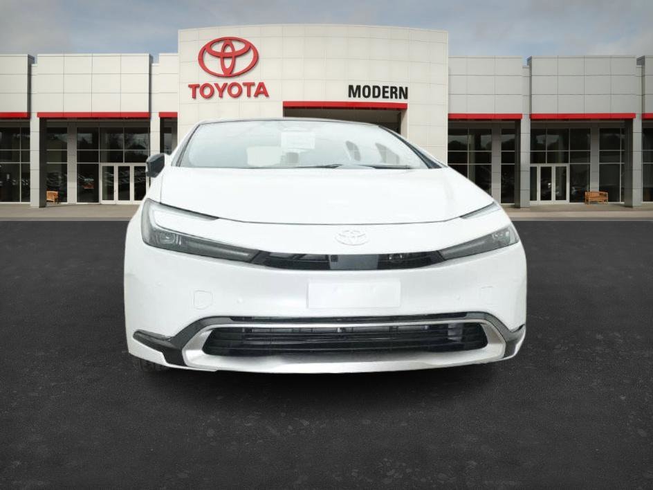 New 2026 Wind Chill Pearl Toyota XSE Premium image 3