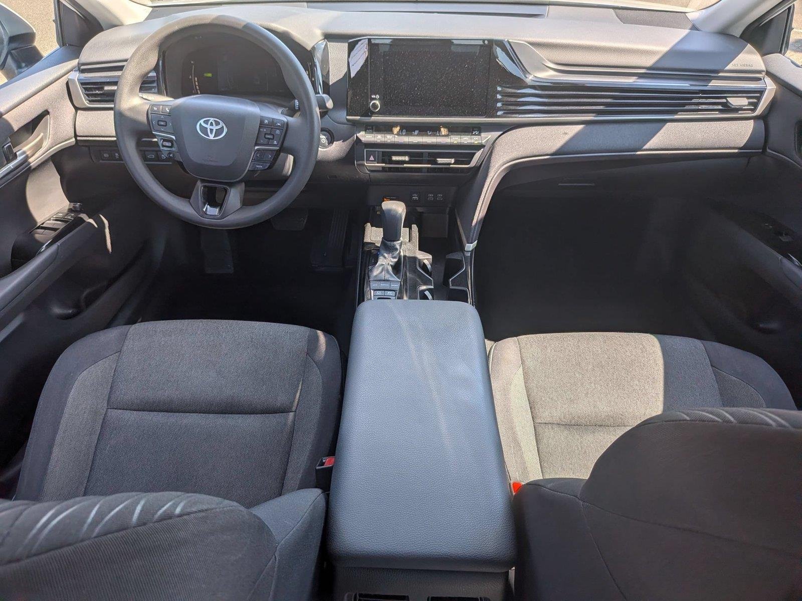 Used 2025  TOYOTA  image 32
