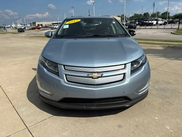 Used 2015 Silver Chevrolet Base image 4