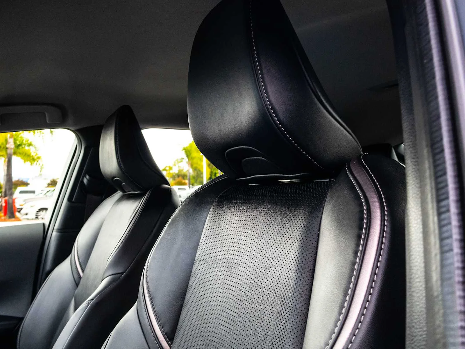 Used 2025 Guardian Gray Toyota XLE image 16