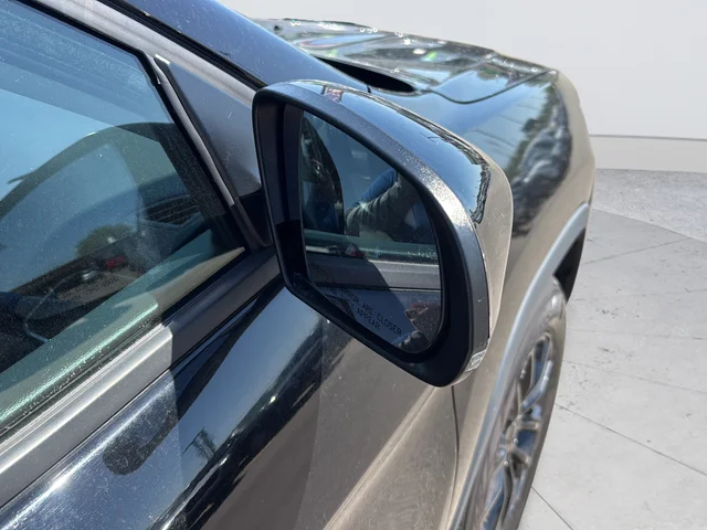 Used 2023 Black Jeep Altitude image 28