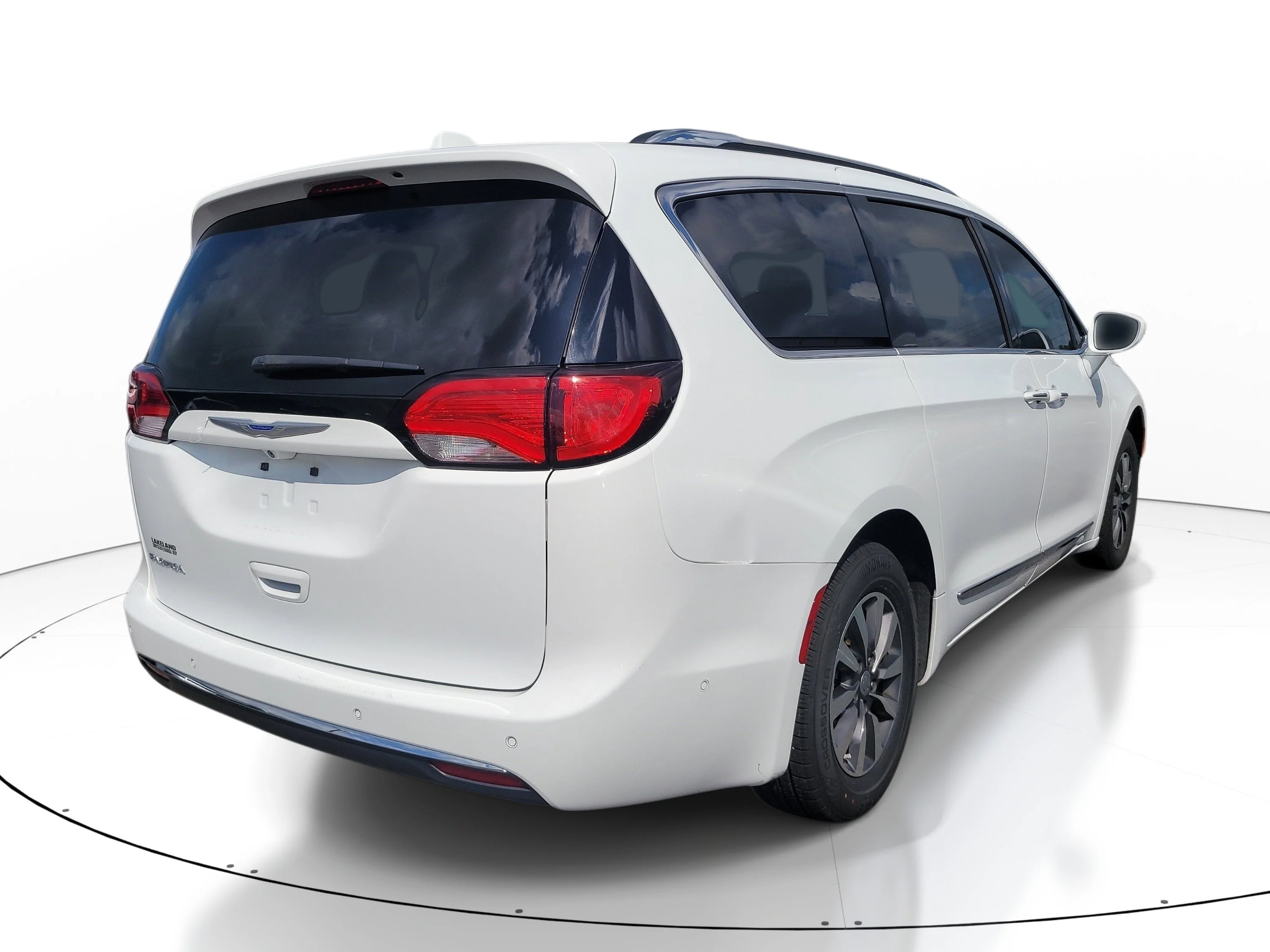 Used 2020 Bright White Clearcoat Chrysler Touring L Plus image 4