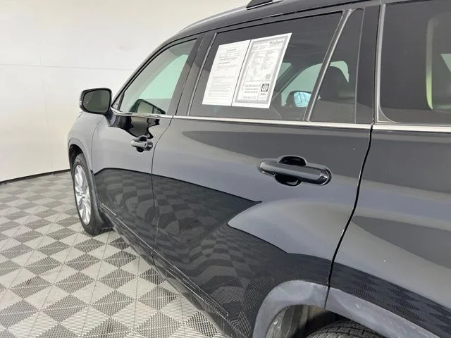 2021 Toyota Highlander Limited - Photo 12