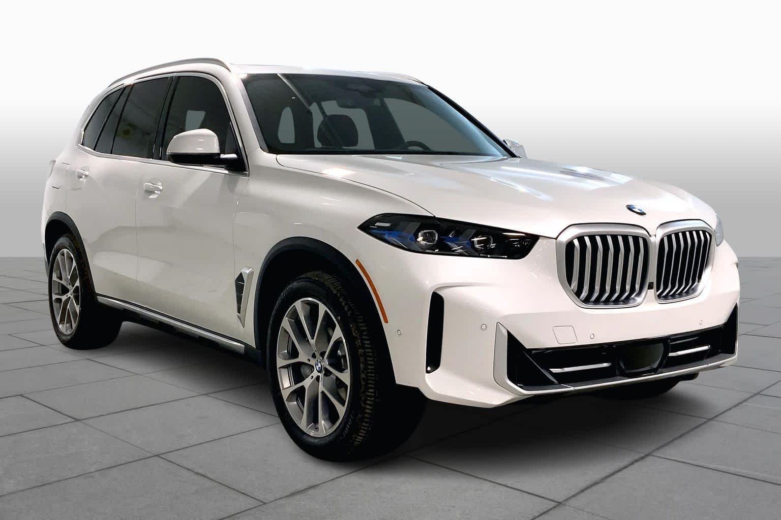 Used 2026 BMW X5 40i with VIN 5UX23EU06T9252518 for sale in Kansas City