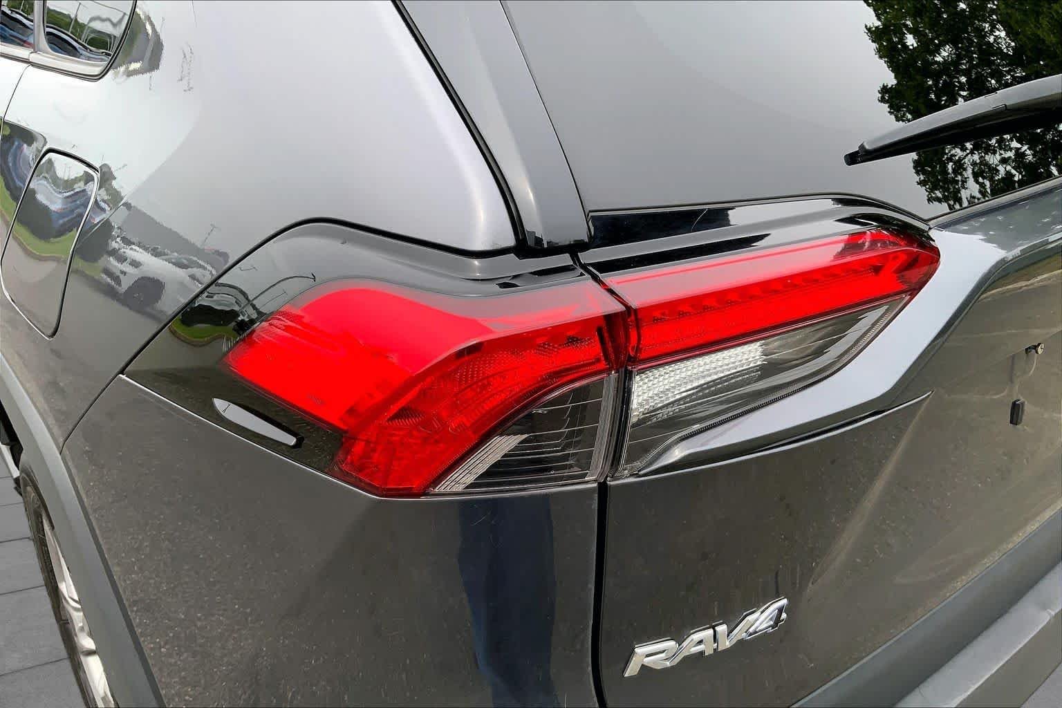 Used 2024 Magnetic Gray Metallic Toyota Hybrid XLE image 29