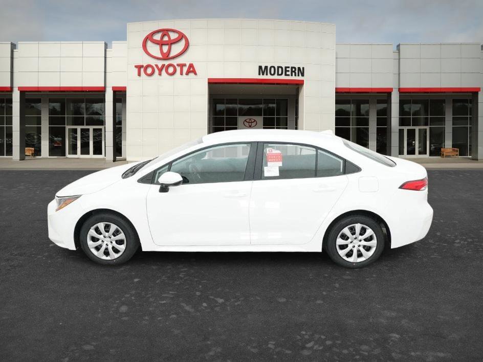 New 2026 Ice Cap Toyota LE image 6
