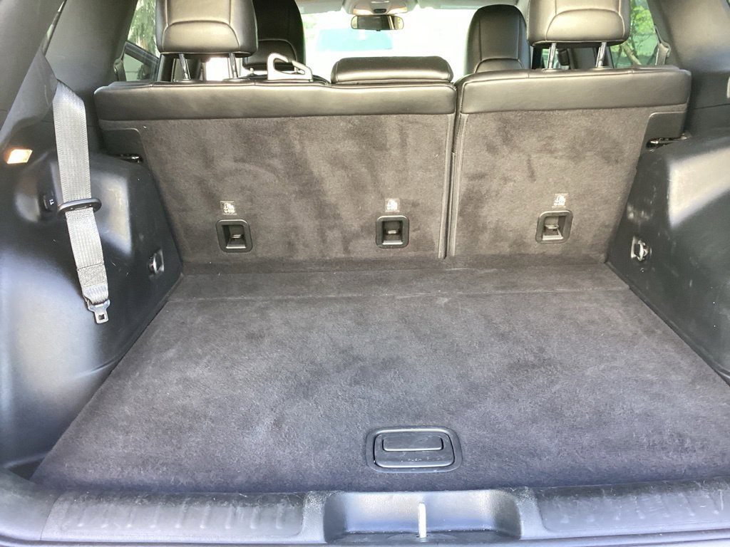 Used 2019 White Jeep Latitude Plus image 19