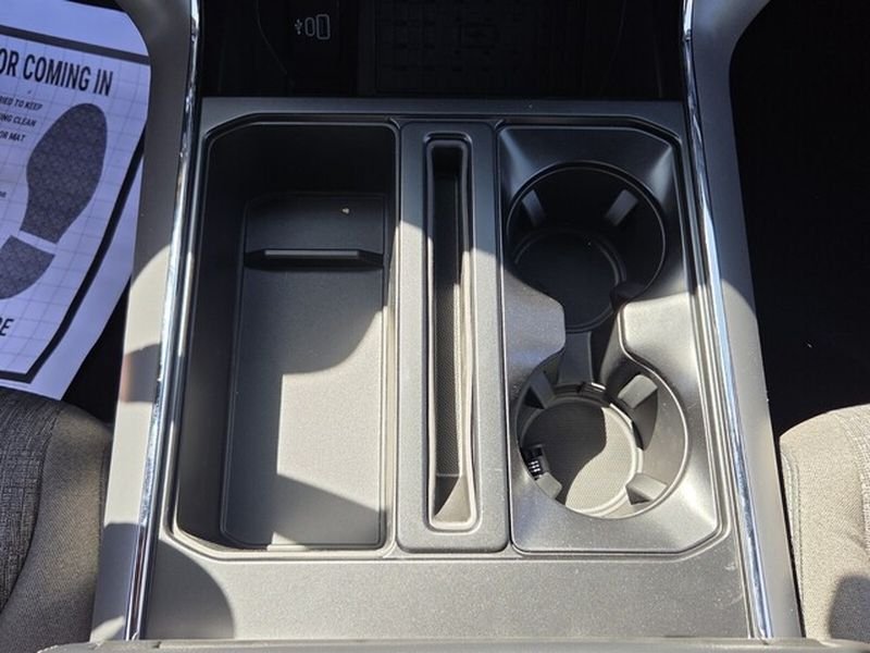 New 2026 Carbonized Gray Metallic Ford XLT image 18