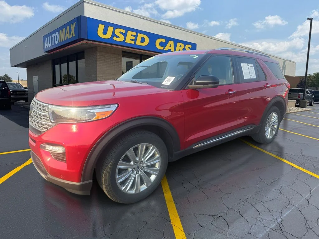 Used 2020 Red Metallic Ford Limited image 1