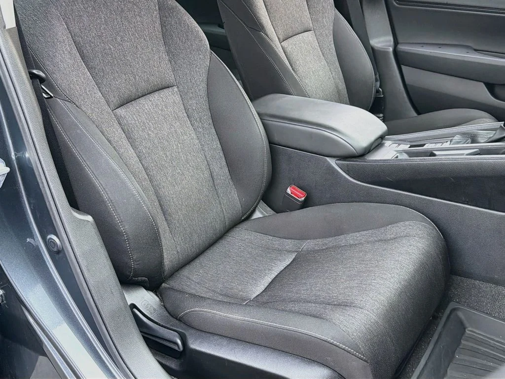 Used 2023  Honda EX image 23